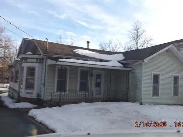 22 Main St, Antwerp, NY 13608