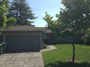 8016 Ridge Dr NE, Seattle, WA 98115