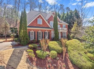 663 Vinings Estates Dr SE, Mableton, GA