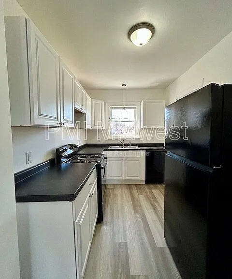 2960 N Park Ave — Photo 11