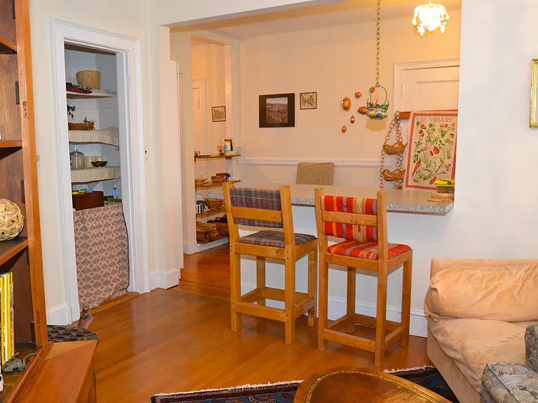 86 Buckingham St #32 — Photo 9