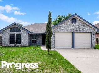 7333 Amber Dr, Watauga, TX 76148