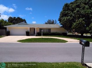 1855 Travis Rd, Lake Clarke Shores, FL 33406