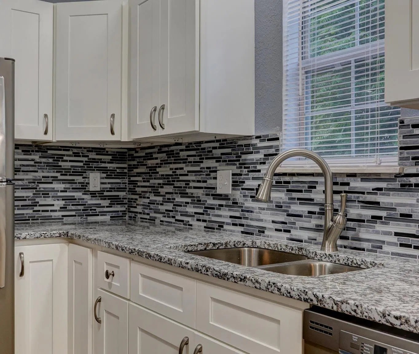 3 bed, 1352 sqft, $1,850 — Photo 4