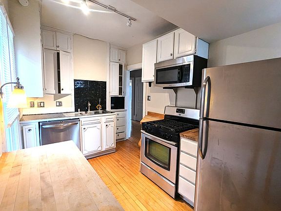 2nd image of 3205 N Bartlett Ave