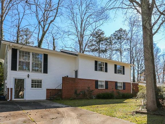 2nd image of 362 Hickory Acres Dr SE