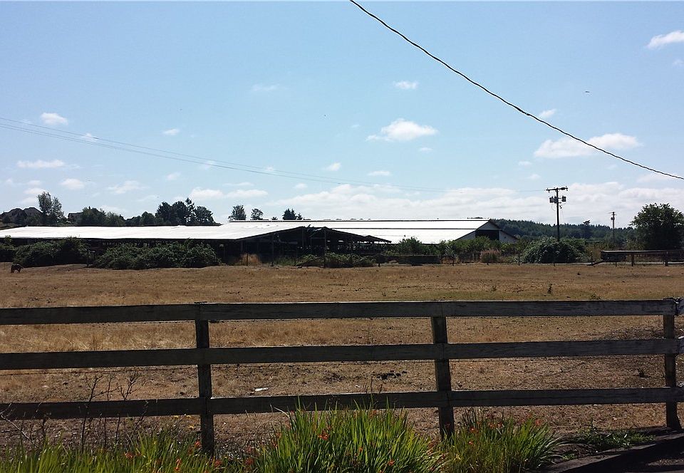 2nd image of 5047 118th Ave SW
