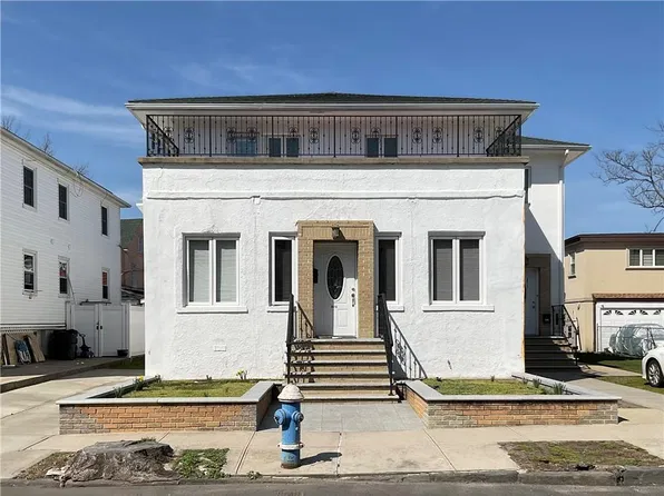 3817 Oceanic Ave, Brooklyn, NY 11224