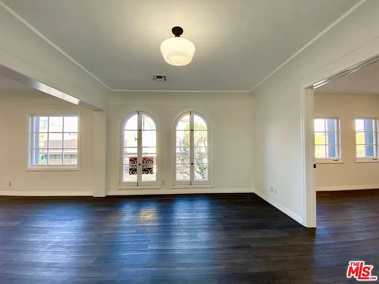 619 S La Brea Ave #2 — Photo 8