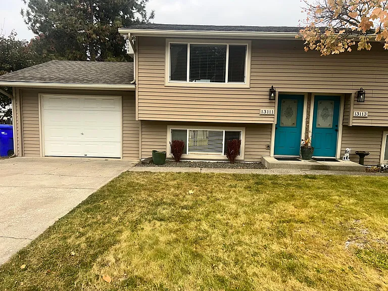 13111 E 16th Ave — Photo 3