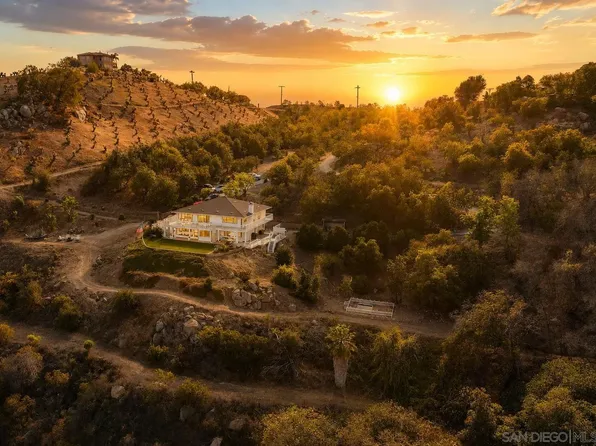 1721 Wild Acres Rd, Vista, CA 92084