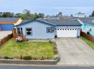 3925 Summit Ridge Cir, Depoe Bay, OR 97341