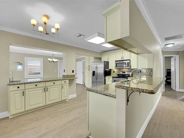 351 NE 42nd Court, Oakland Park, FL 33334