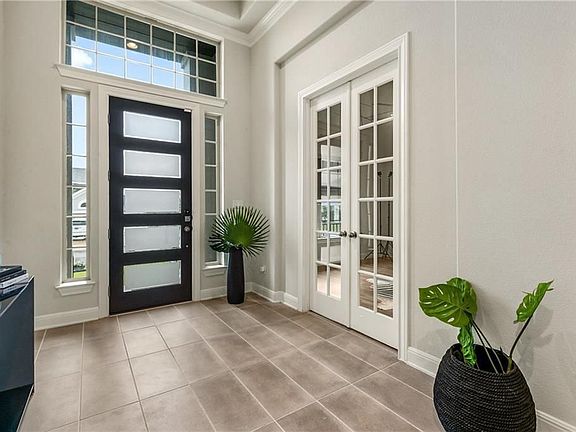 4th image of 158 Clement Dr
