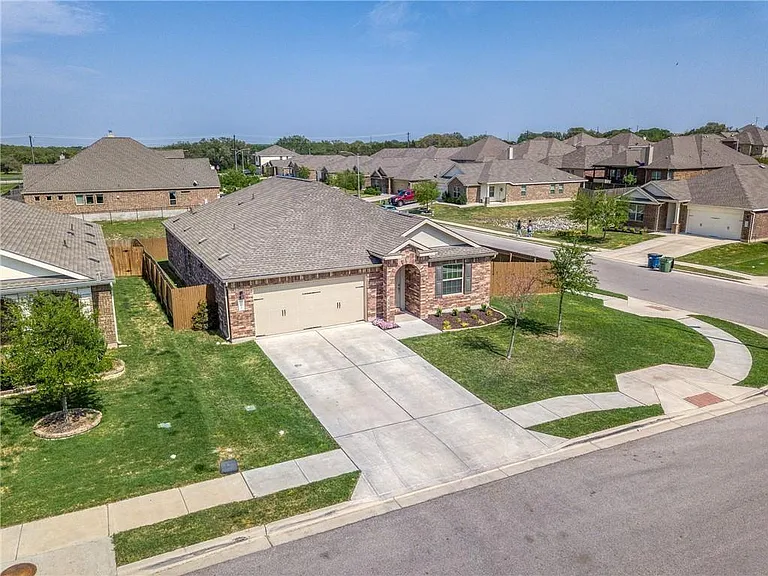 2100 Littleton Dr — Photo 30