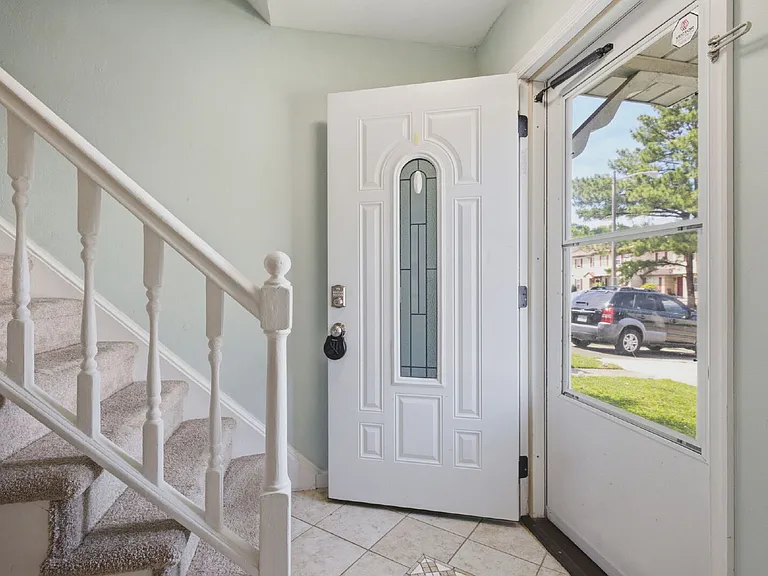 5475 Davis Way — Photo 2
