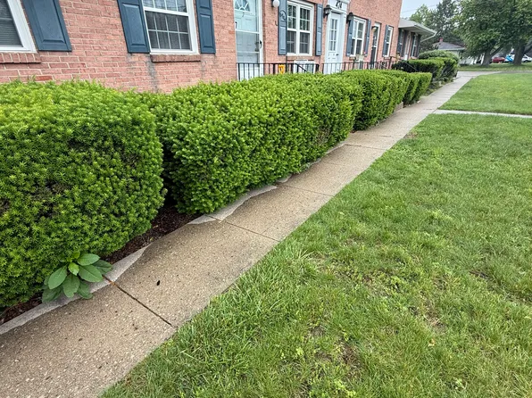 424 S Wolf Creek St #8, Brookville, OH 45309