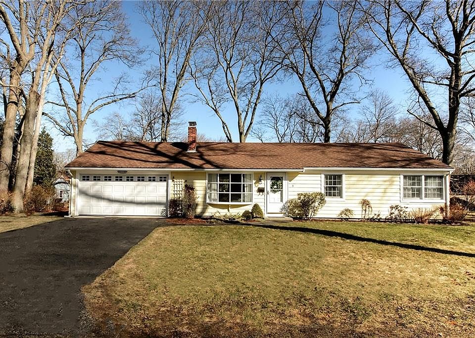 2nd image of 3 Zephyr Ln