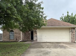 204 Bowie St, Forney, TX 75126