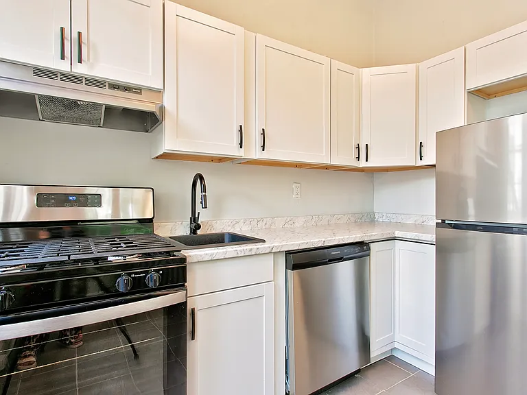 2343 Park Ave #E — Photo 8