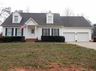 327 Sherry St, Rutherfordton, NC 28139