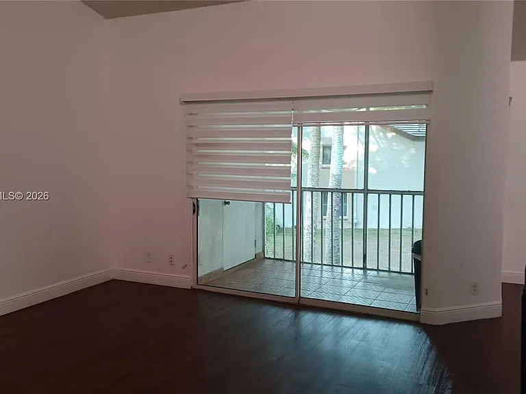 13915 SW 91st Ter #13915 — Photo 4