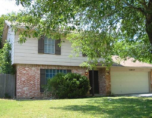 1st image of 13607 LARKBROOK DR
