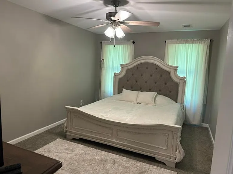 16010 Lake Hills Ln — Photo 6