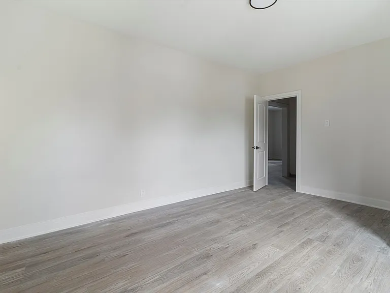 630 N Homan Ave #3A — Photo 9