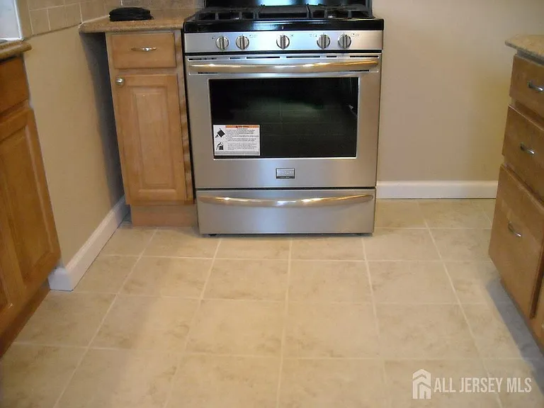 301 Penfield Pl #301 — Photo 6