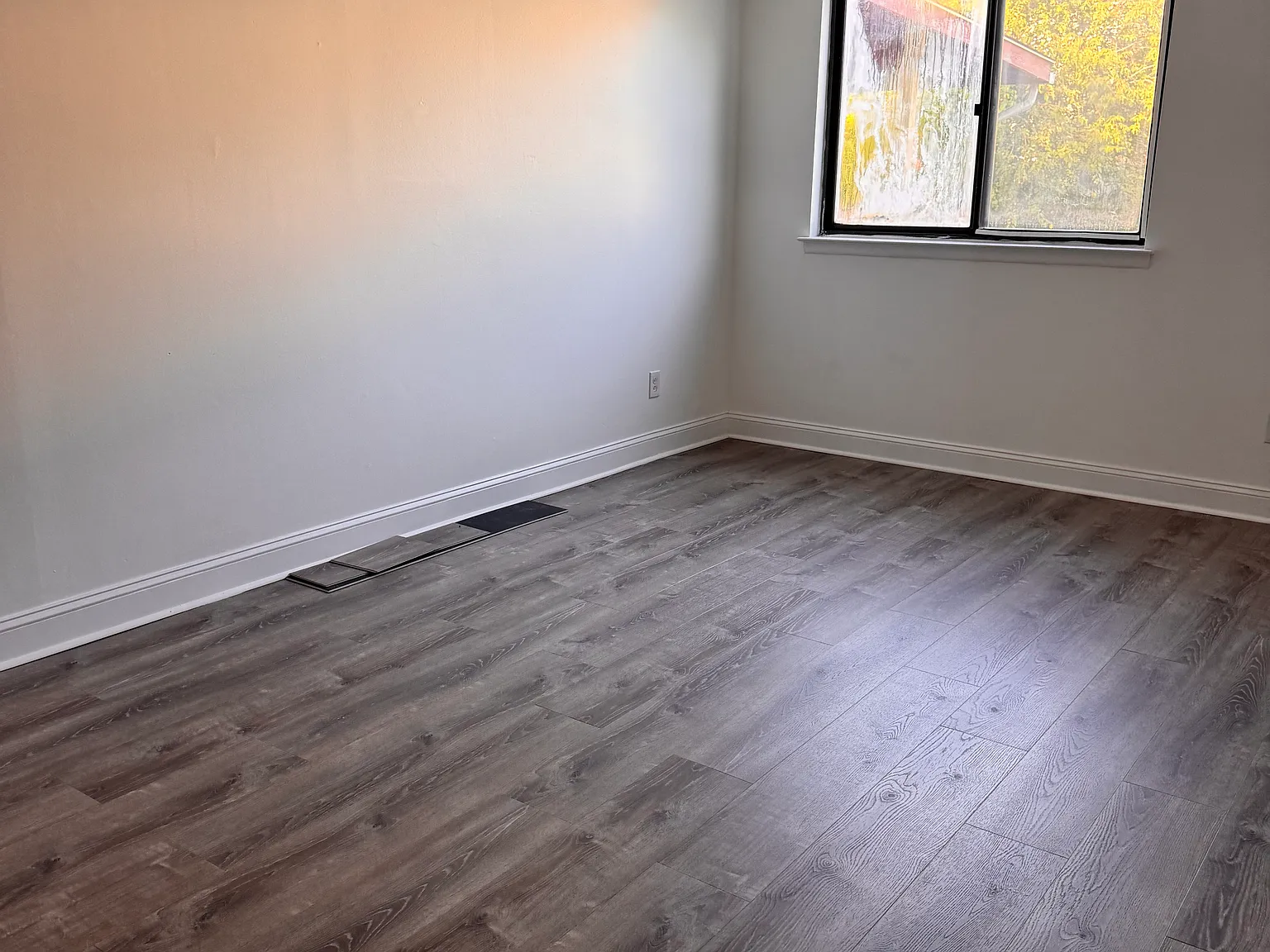 2 bed, $1,600 — Photo 3
