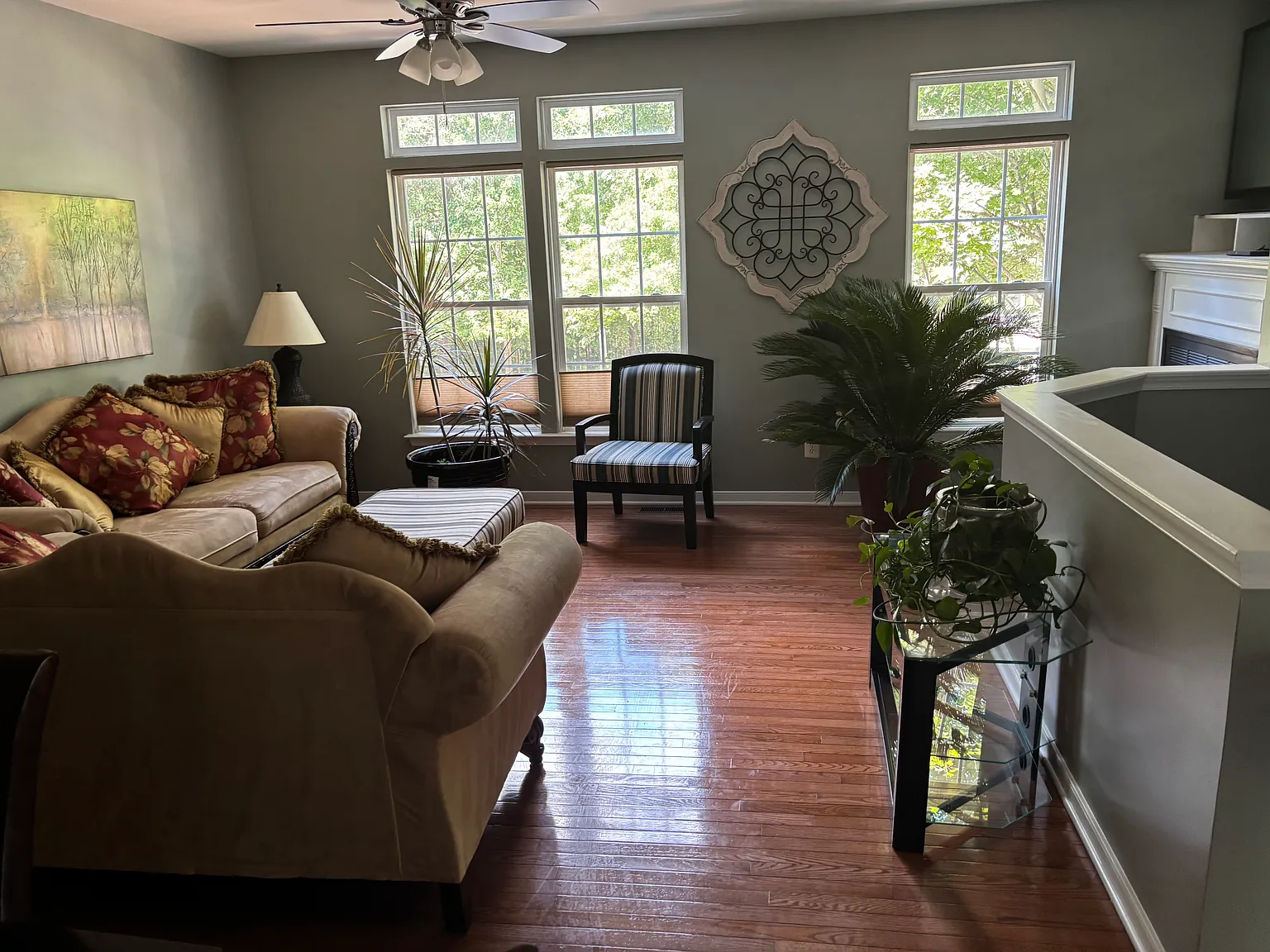 4 bed, 2100 sqft, $3,795 — Photo 2