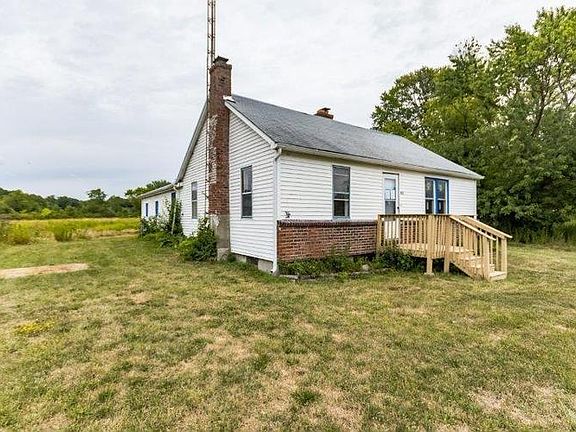 4th image of 241 Kidd Ln