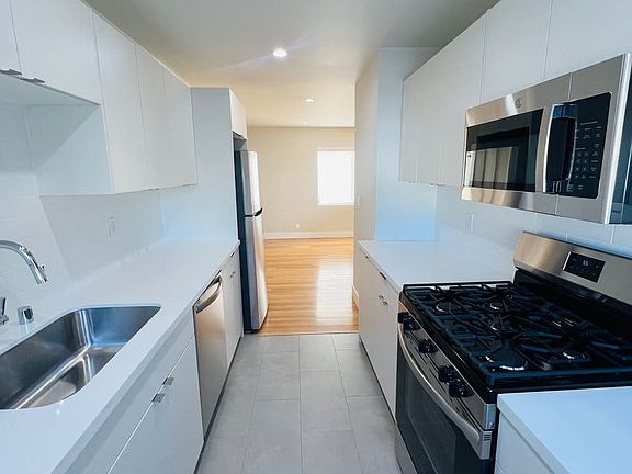 2nd image of 11635-11645 Mayfield St #11635-10