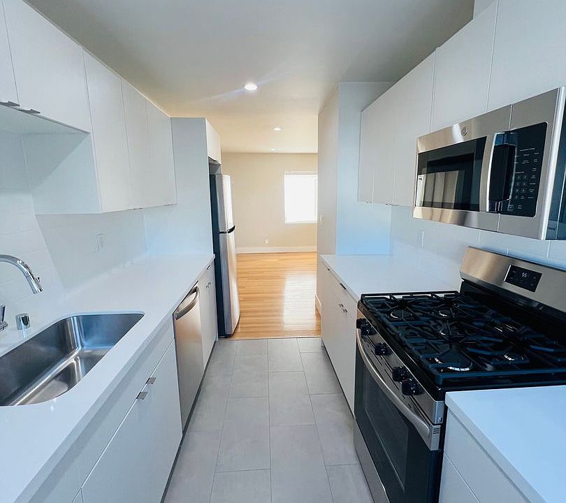 1st image of 11635-11645 Mayfield St #11635-10