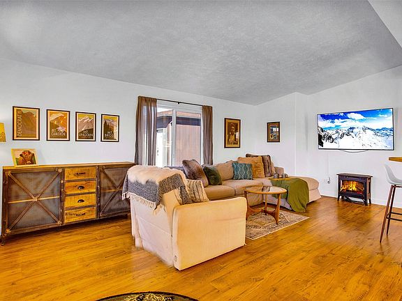2nd image of 884 Trout Creek Drive