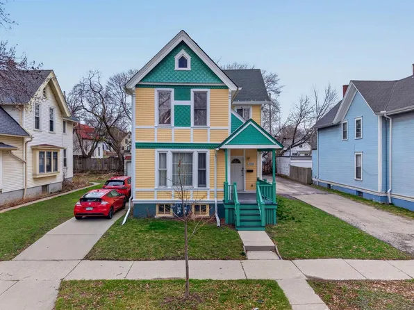 2330 North Palmer STREET, Milwaukee, WI 53212