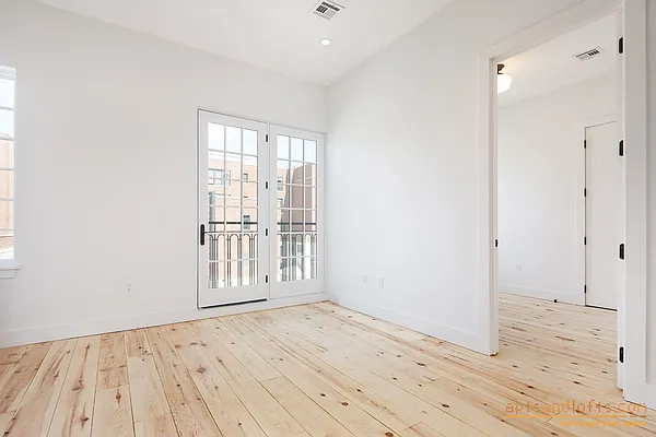 Rented by aptsandlofts.com | media 105