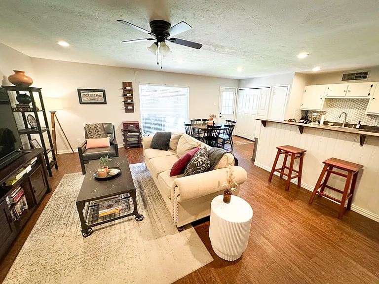 5100 Blue Glen Dr — Photo 6