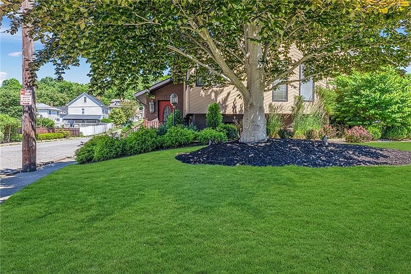 998 5th St, Beaver, PA 15009 Zillow