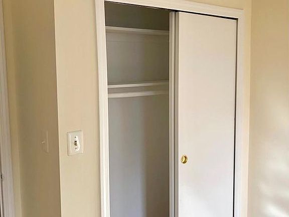 2nd image of 1625 2nd Ave APT 4N