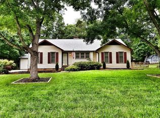 120 Country Ln, Belmont, NC 28012