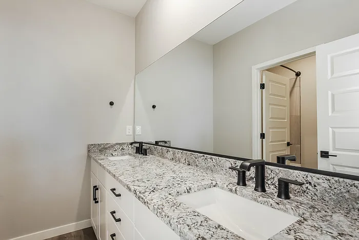 11509 W Cumberland Dr — Photo 9