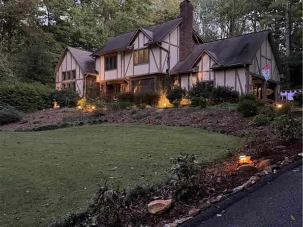 206 Ivy Ln, Wilkesboro, NC 28697