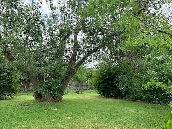 3rd image of 2958 Mark Twain Dr