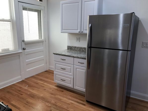 6125 N Northwest Highway Bch #1REAR