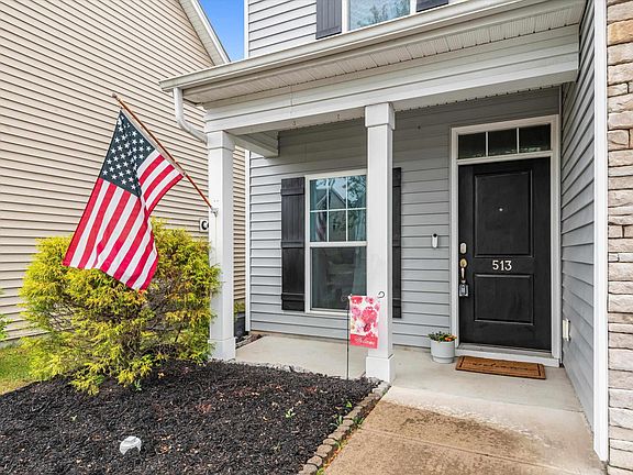 3rd image of 513 Finnegan Ln