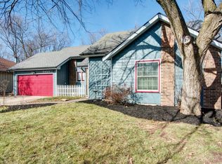 3329 W Camelot St, Springfield, MO 65807