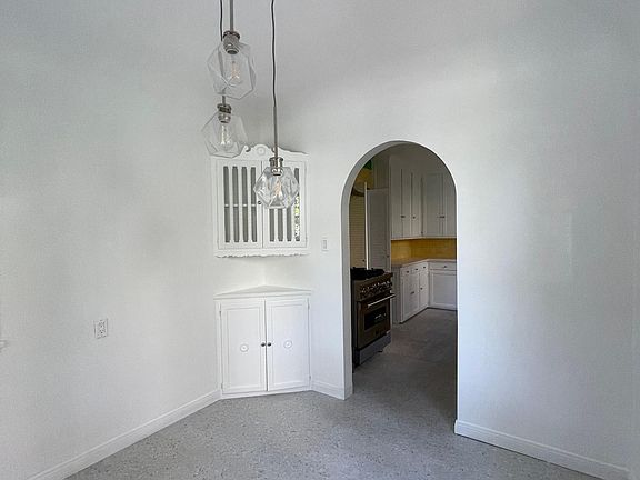 Eat-in-kitchen with built-ins