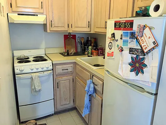 Rented by Joe Gotham LTD | media 40